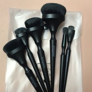 Boxy Charm 5pc Brush Set